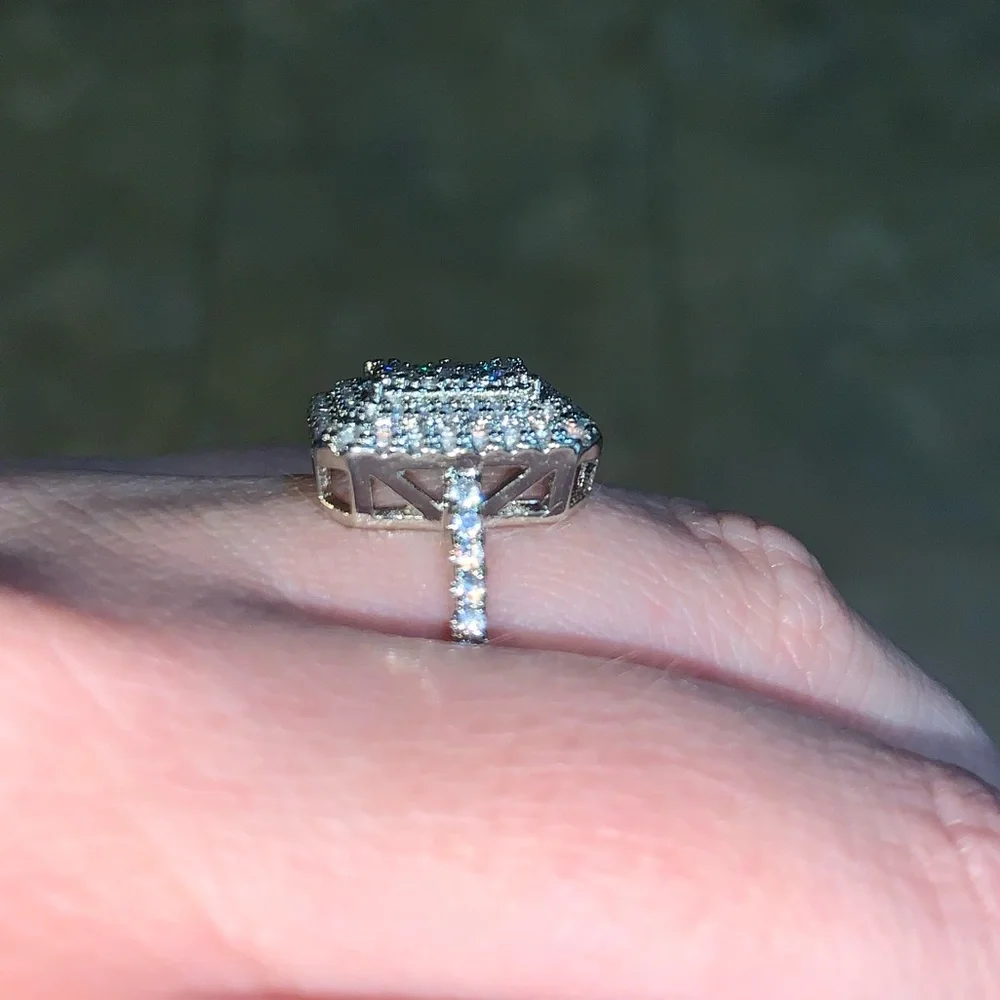 BRAND NEW WHITE SAPPHIRE STERLING SILVER STAMPED SIZE 7 - Picture 4 of 4